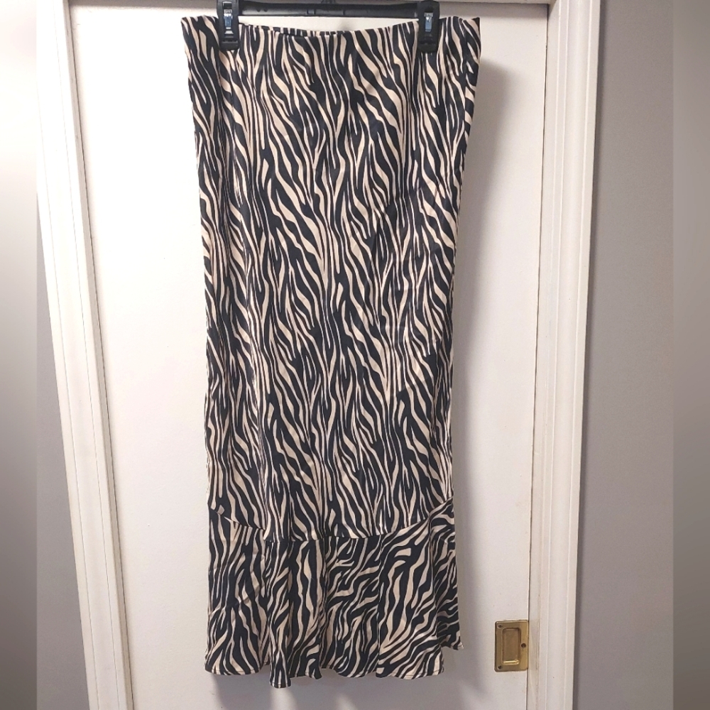 MAEVE ANTHROPOLOGIE Janelle Bias Zebra Print Midi Skirt - Picture 6 of 13